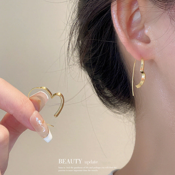 Valenne – Open Heart Thread Earrings with Modern Grace