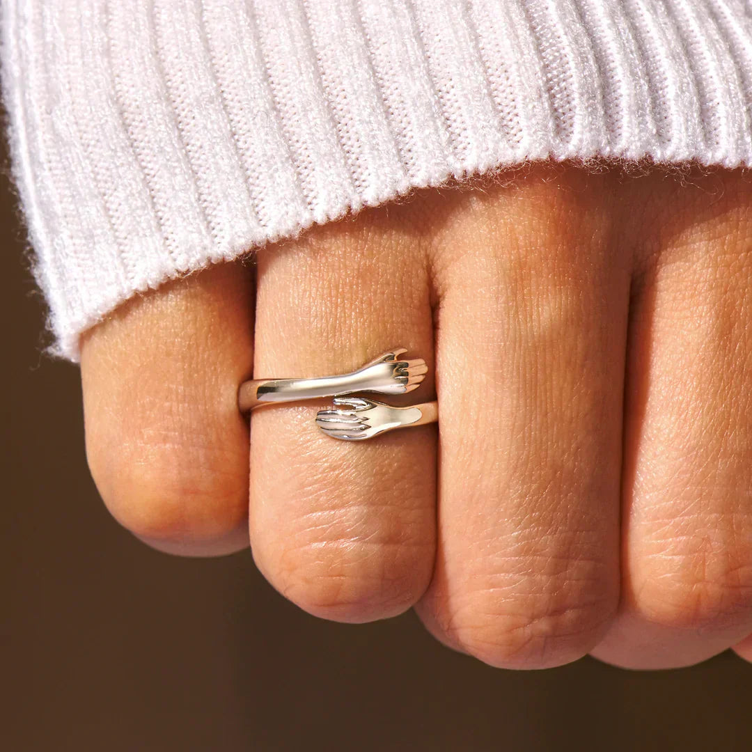 Noah – Embrace Ring
