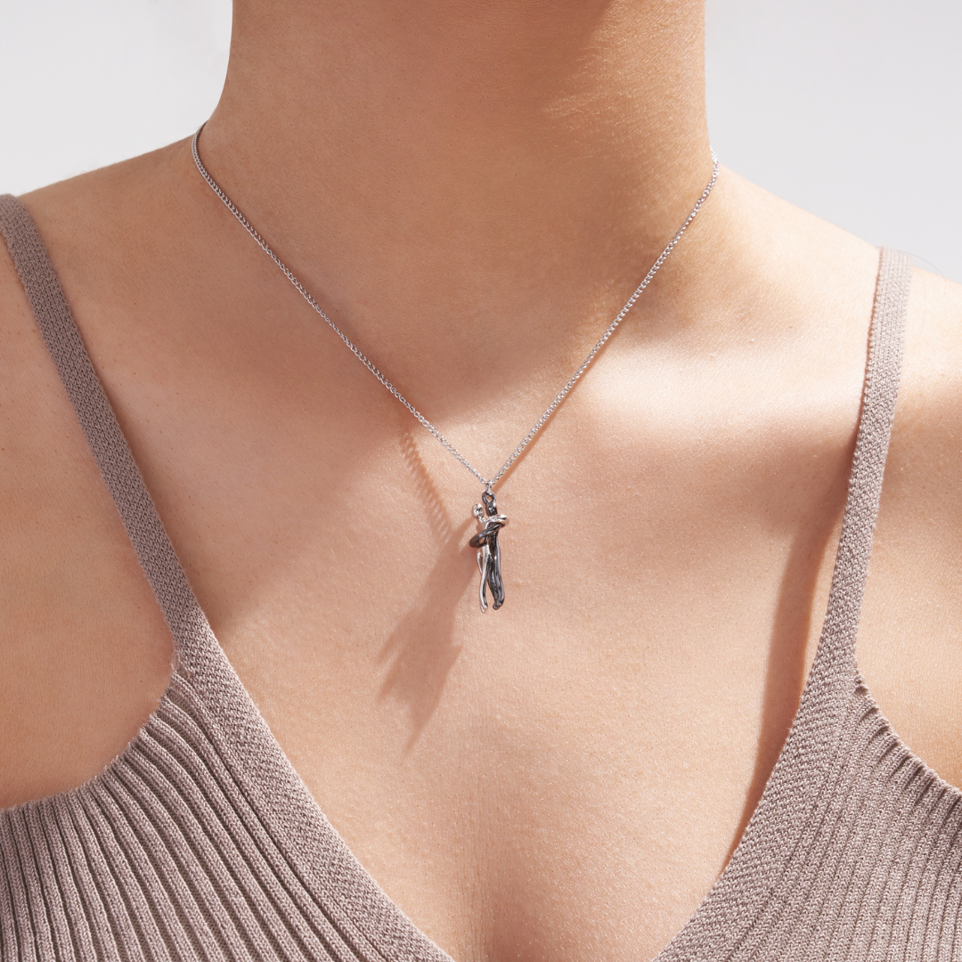 Arlene – Embrace Pendant