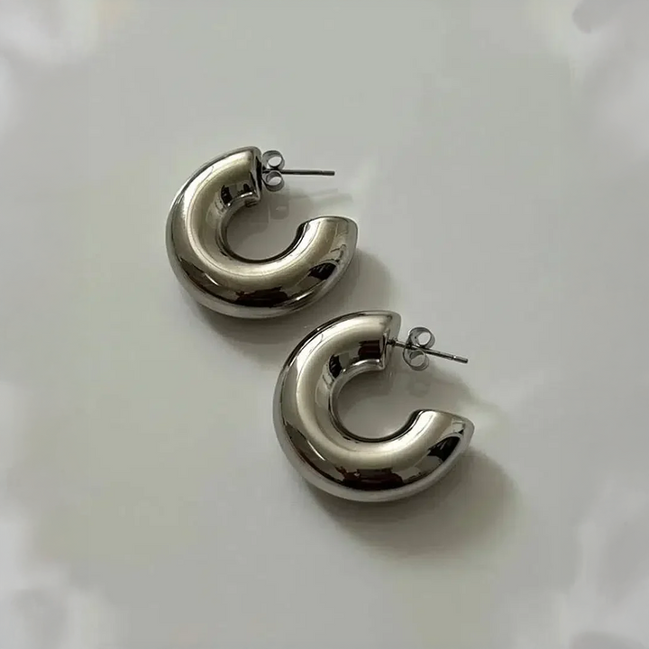 Améria | Thick Hoop Earrings in Modern Design