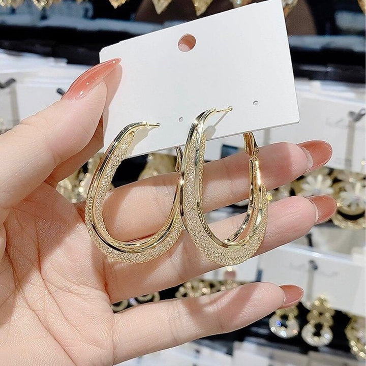 Elorian – Sculpted Oval Hoops