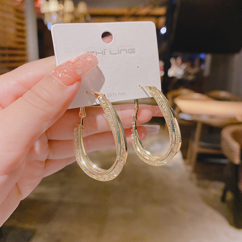 Elorian – Sculpted Oval Hoops