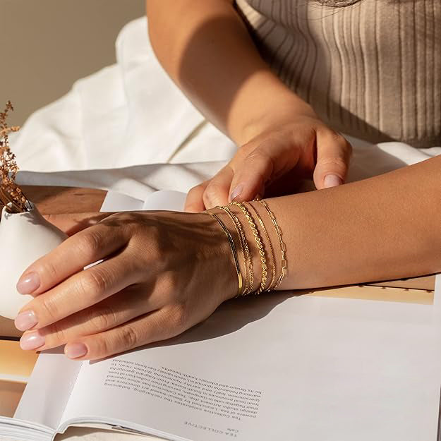 Auremia – Gold Chain Bracelet Set