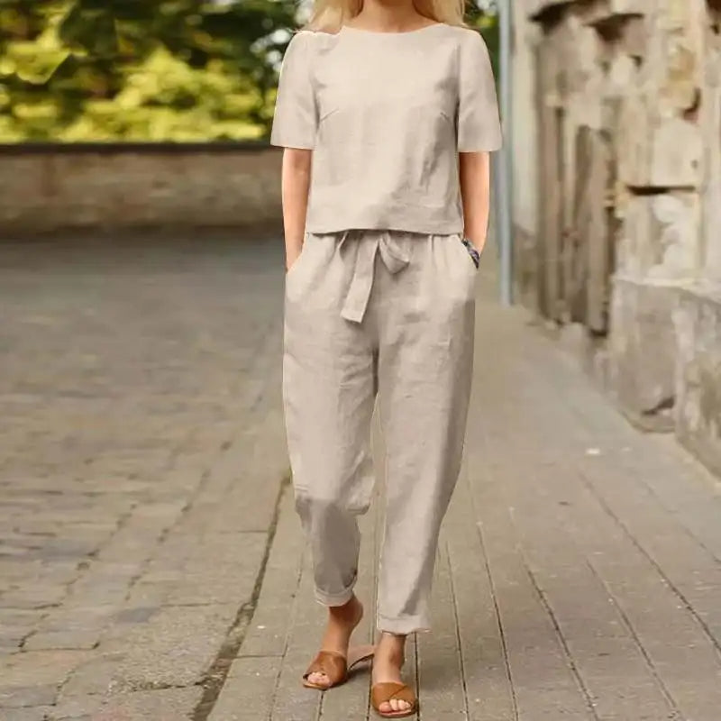 Charm | Chic Two-Piece Loungewear Set