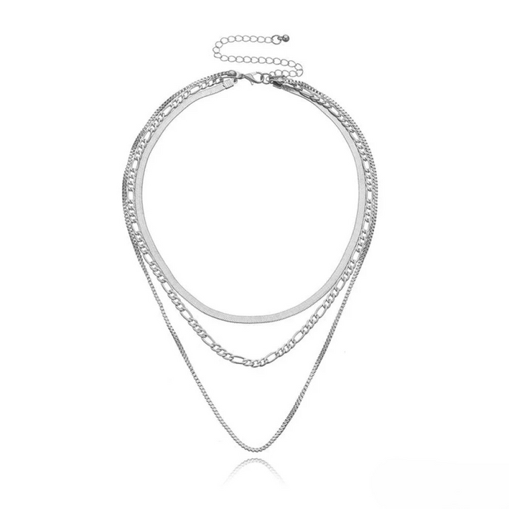 Noara – Triple Layer Necklace in Vintage Style