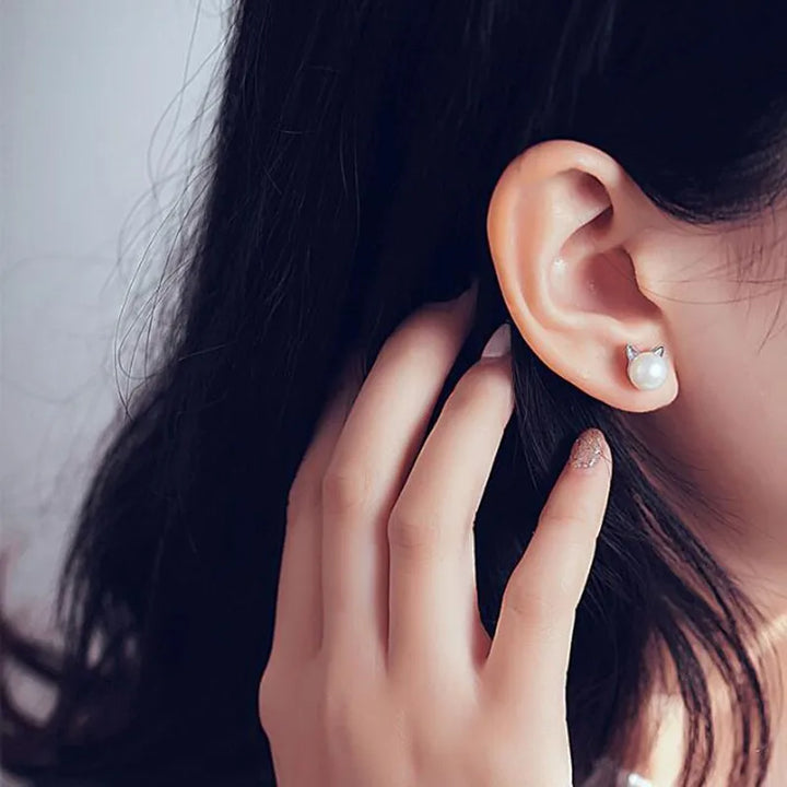 Mirellen – Pearl Cat Stud Earrings with Subtle Charm
