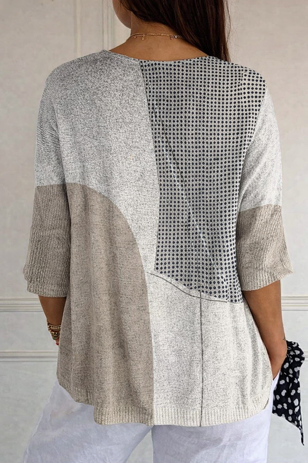 Casual Knit Sweater with Abstract Geometric Pattern for Women