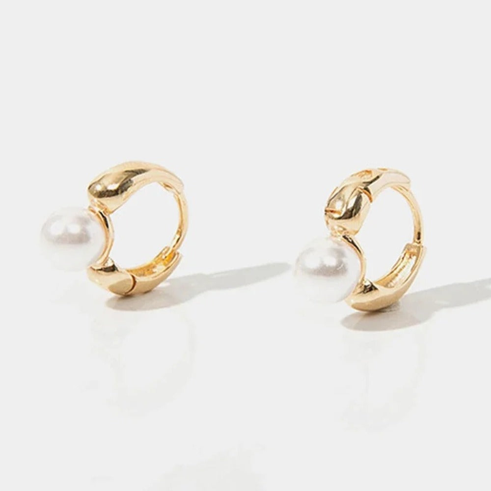 Narah – Pearl Accent Hoop Earrings