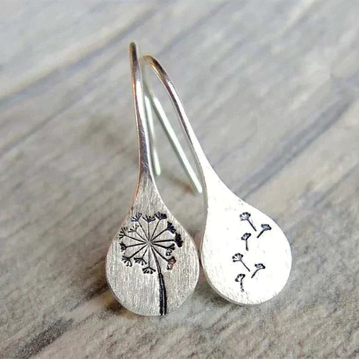 Parisse – Vintage Earrings with Timeless Charm