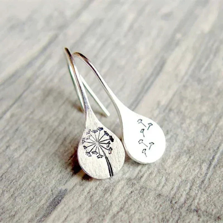 Parisse – Vintage Earrings with Timeless Charm