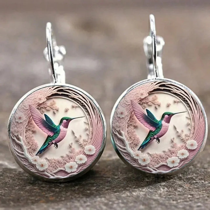 Maribela – Round Hummingbird Pendant with Soft Color