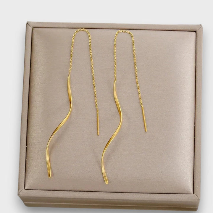Elwira – Long Earrings with Wave Shape