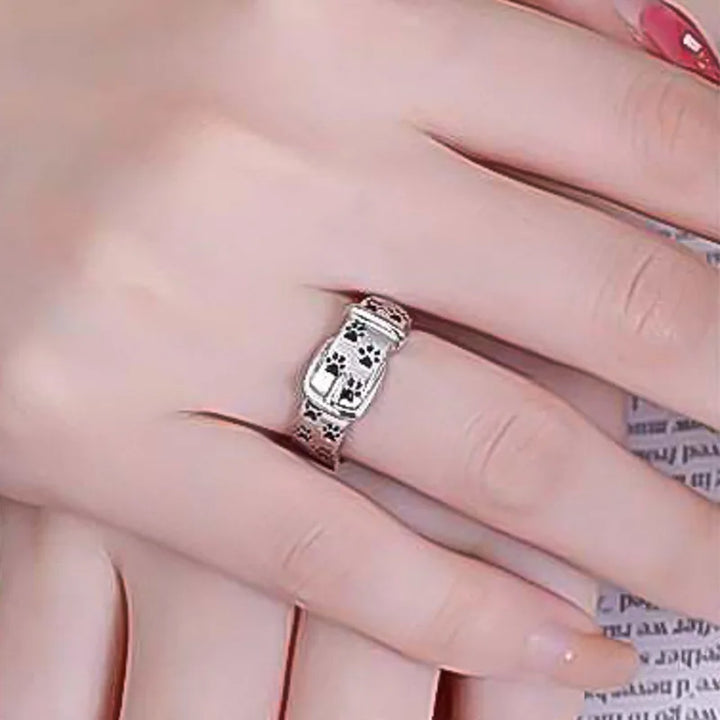 Pawson – Playful Paw-Detail Ring with Character