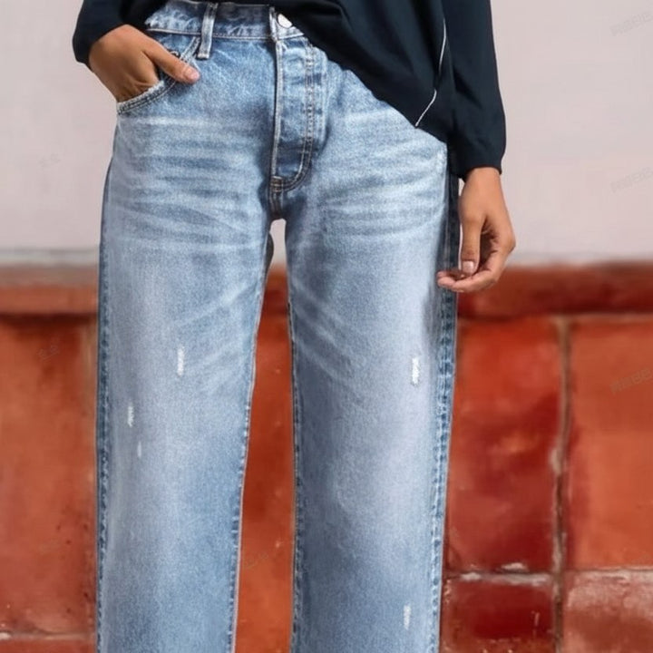 Abigail | Women's Retro Cropped Straight Jeans - image 9