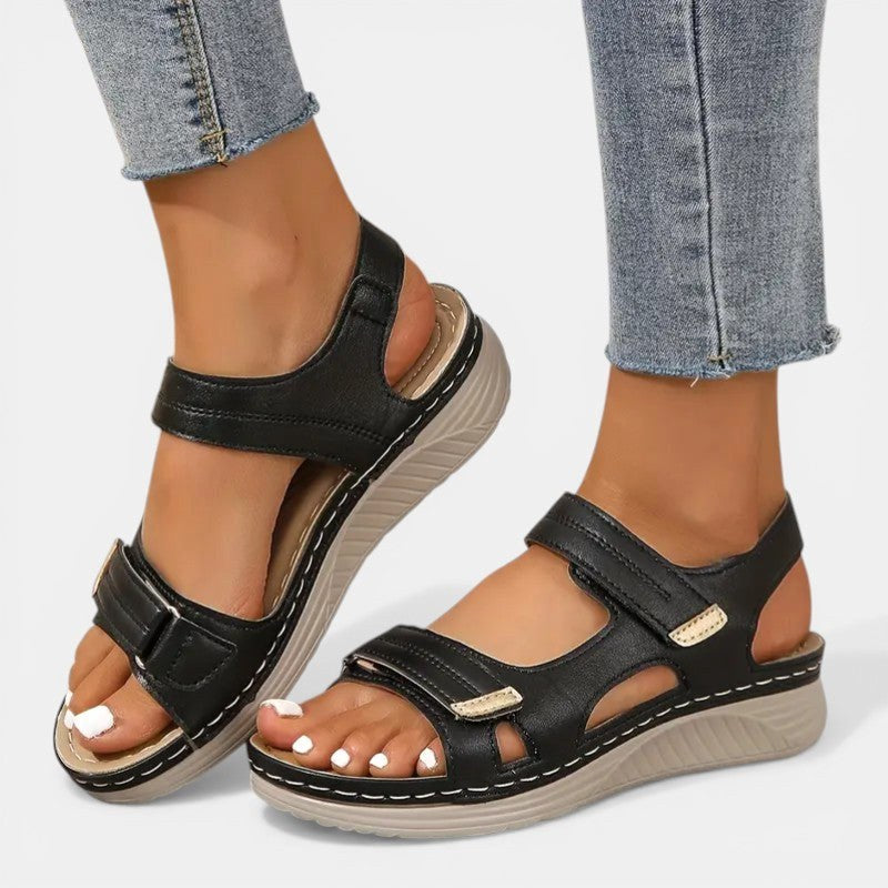 Harper | Women's Orthopaedic Slip-On Sandals, Comfortable Everyday Sandals | The Shrader Sisters | Negro