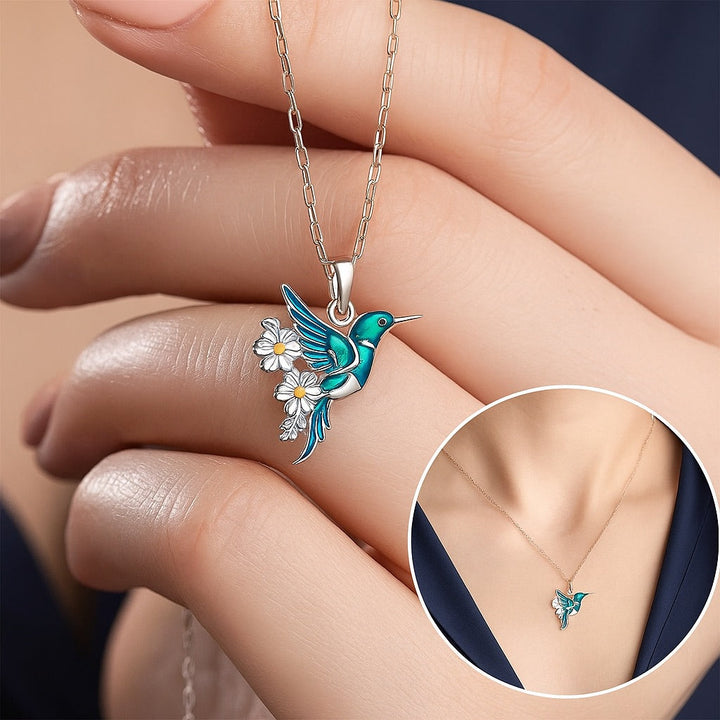 Avanne – Hummingbird Jewelry Set with Floral Grace