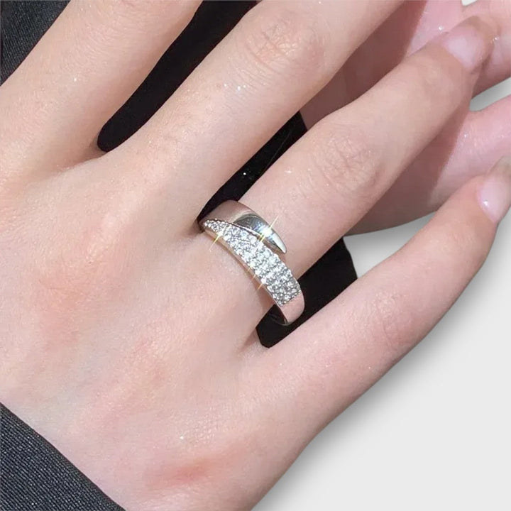 Aurena Haven Ring – Supporting the Fight Against Breast Cancer