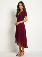 Kirsty | Women's Midi Dress with Lace Detail, Romantic Midi Dress | The Shrader Sisters | Licht groen