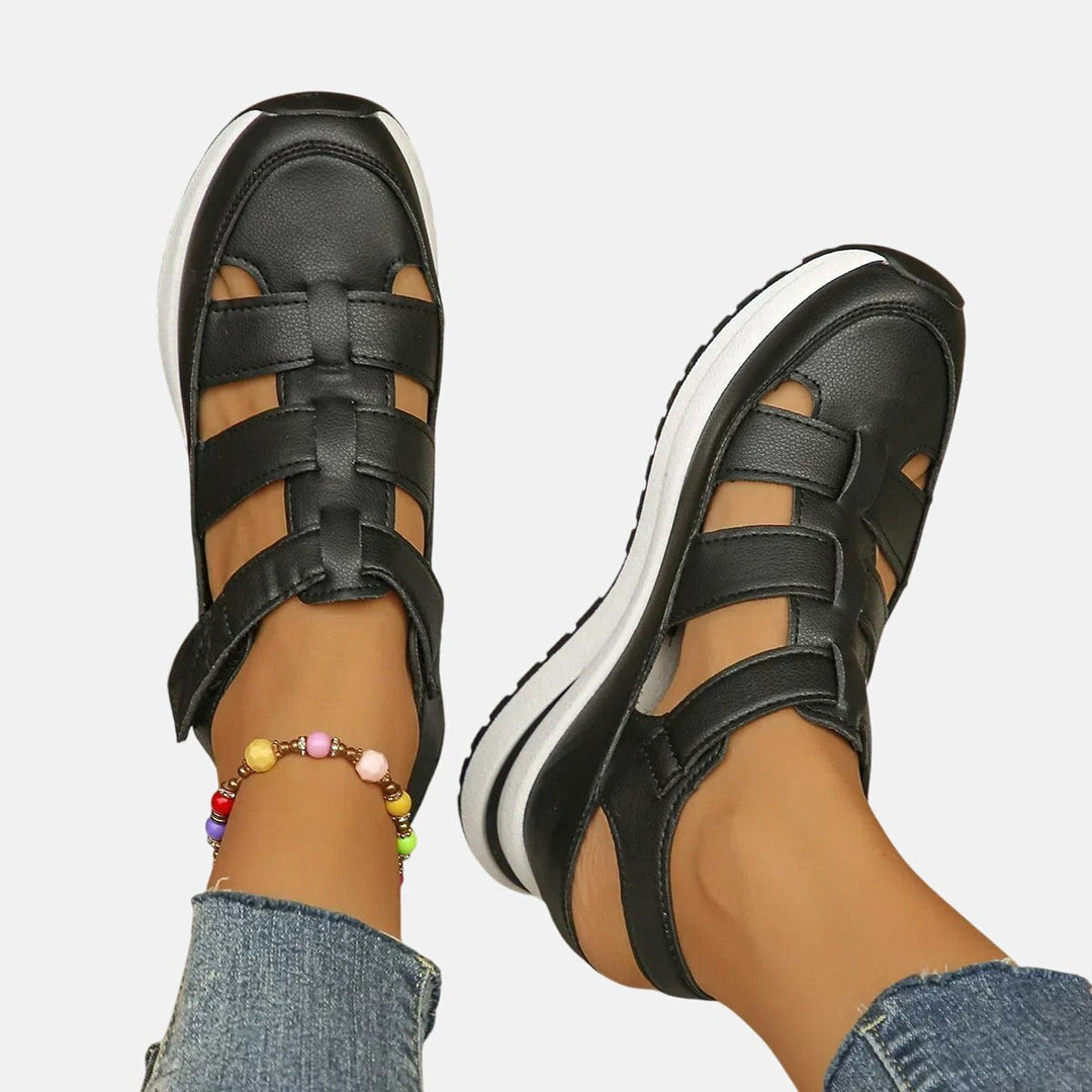 Madison | Women's Comfortable Flat Sandals - Black