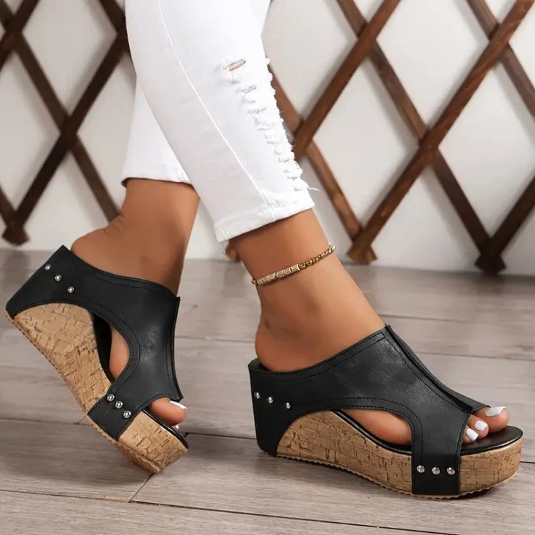 Pippa | Women's Orthopedic Cushioned Sandals, Contoured Footbed Sandals | The Shrader Sisters | Beige